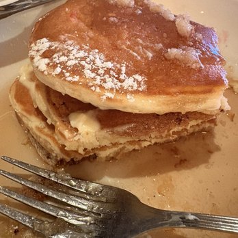 Cafe Bellini - Buttermilk Pancakes hard and not even moist at all - Breakfast & Brunch Near Me - Petaluma, California