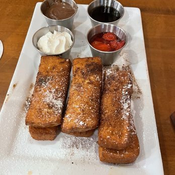 Blake's at Southern Milling - French Toast Sticks - the sauce/condiment game was on point. - Barbeque Near Me - Martin, Tennessee Blake's at Southern Milling - French Toast Sticks - the sauce/condiment game was on point. - Barbeque Near Me - Martin, Tennessee