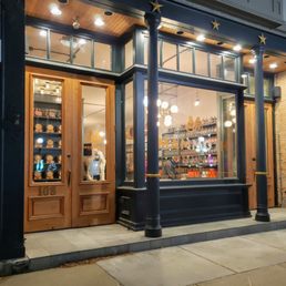 Storefront for Mammoth Adrian