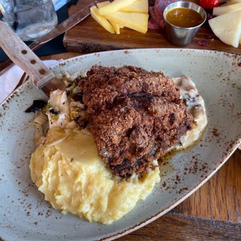 Riverside Brewing Company - pork chop (butterflied) with potatoes, cabbage, mushrooms - Breweries Near Me - Cambridge Springs, Pennsylvania