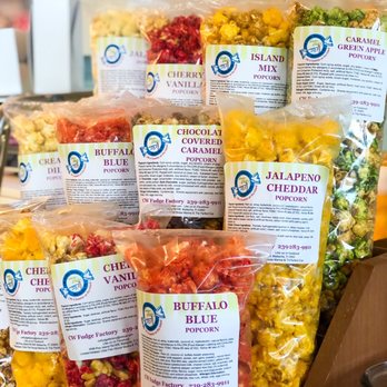 CW Fudge Factory - Popcorn display - Chocolatiers & Shops Near Me - Matlacha, Florida CW Fudge Factory - Popcorn display - Chocolatiers & Shops Near Me - Matlacha, Florida