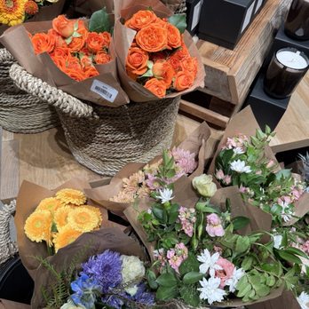 Erewhon - Grocery Near Me - Beverly Hills, California