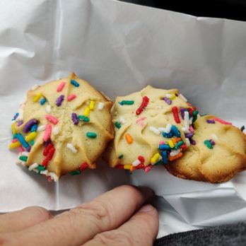 La Caridad Bakery - Bakeries Near Me - Tampa, Florida