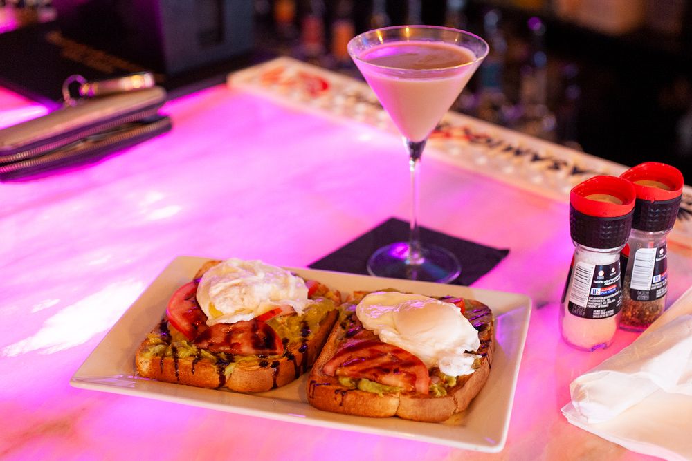 Boozy's Bar & Grill