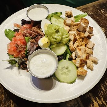 Gordon Street Tavern - Tavern Salad - Pubs Near Me - Alvin, Texas Gordon Street Tavern - Tavern Salad - Pubs Near Me - Alvin, Texas