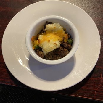 Savannah Taste Experience - Shepherds pie taste at Molly Macphersons - Food Tours Near Me - Savannah, Georgia Savannah Taste Experience - Shepherds pie taste at Molly Macphersons - Food Tours Near Me - Savannah, Georgia