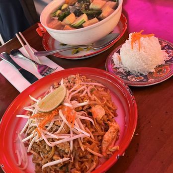 Farmhouse Kitchen Thai Cuisine - Thai Near Me - Berkeley, California