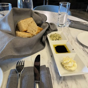 Scelto - Bread appetizer - Italian Near Me - Sandy, Utah