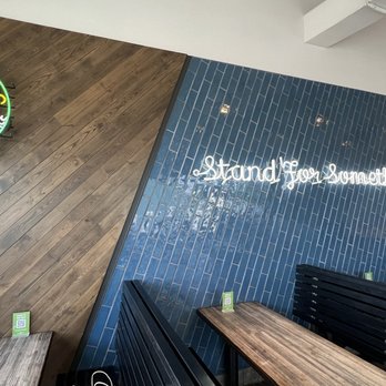 Shake Shack Topanga - Cool interior signage - Burgers Near Me - Los Angeles, California Shake Shack Topanga - Cool interior signage - Burgers Near Me - Los Angeles, California