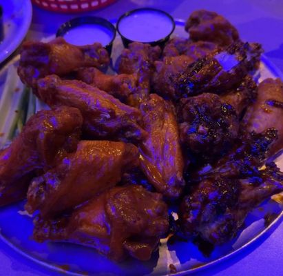 Pluckers Wing Bar by null