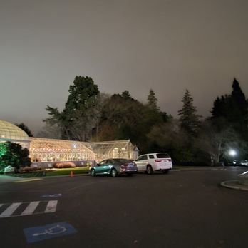 Volunteer Park Conservatory - Beautiful at night. - Parks Near Me - Seattle, Washington Volunteer Park Conservatory - Beautiful at night. - Parks Near Me - Seattle, Washington