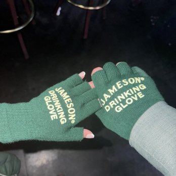 Jameson's Pub Culver City - Jamos glove - Burgers Near Me - Culver City, California Jameson's Pub Culver City - Jamos glove - Burgers Near Me - Culver City, California