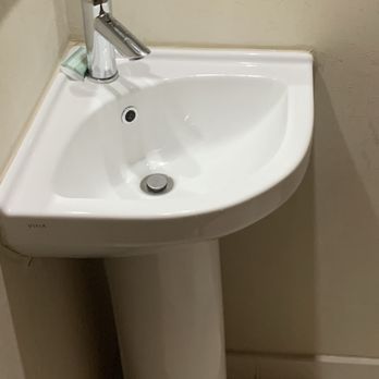 SpringHill Suites Macon - Sink in one bathroom - Hotels Near Me - Macon, Georgia SpringHill Suites Macon - Sink in one bathroom - Hotels Near Me - Macon, Georgia