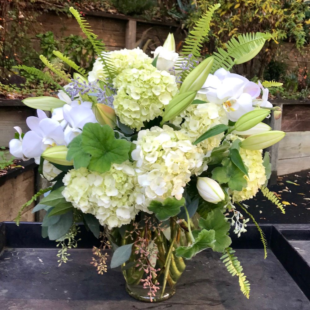 Elle Que Designs - Bereavement arrangement by Lynda.  Absolutely beautiful! - Floral Designers Near Me