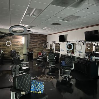 In The Cut Barbershop - Barbers Near Me - Palmdale, California In The Cut Barbershop - Barbers Near Me - Palmdale, California