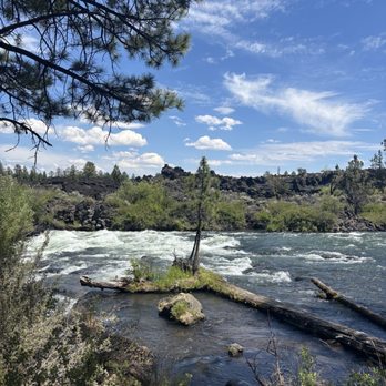 Sun Country Tours - rapids - Tours Near Me - Bend, Oregon Sun Country Tours - rapids - Tours Near Me - Bend, Oregon