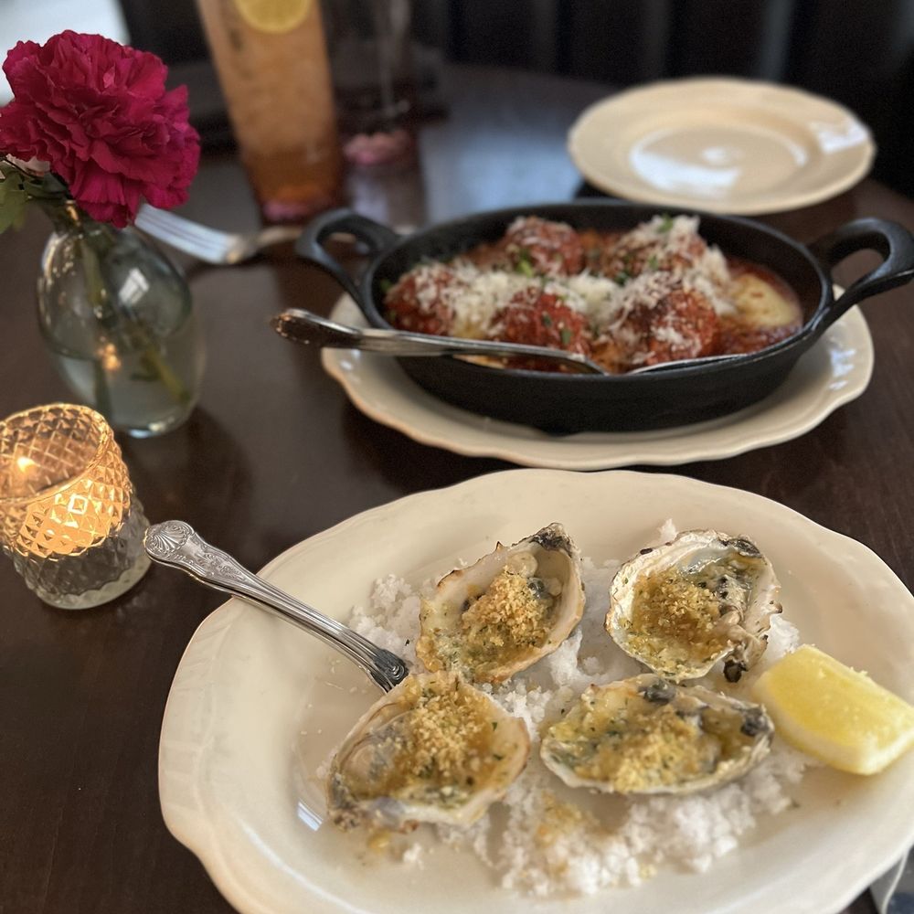 Mr Paul's Supper Club - Steakhouses Near Me - Edina, Minnesota