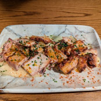 Tapeo - Grilled octopus with chickpeas - Tapas/Small Plates Near Me - Barcelona, B
