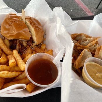 Wontons On Wheels - Shrimp burger and shrimp wonton - Food Trucks Near Me Wontons On Wheels - Shrimp burger and shrimp wonton - Food Trucks Near Me