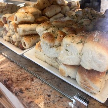 Elegante Restaurant - Garlic Knots - Pizza Near Me - Rockaway Beach, New York Elegante Restaurant - Garlic Knots - Pizza Near Me - Rockaway Beach, New York