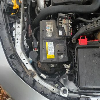 Daniels 24/7 Roadside - Battery installation - Roadside Assistance Near Me Daniels 24/7 Roadside - Battery installation - Roadside Assistance Near Me