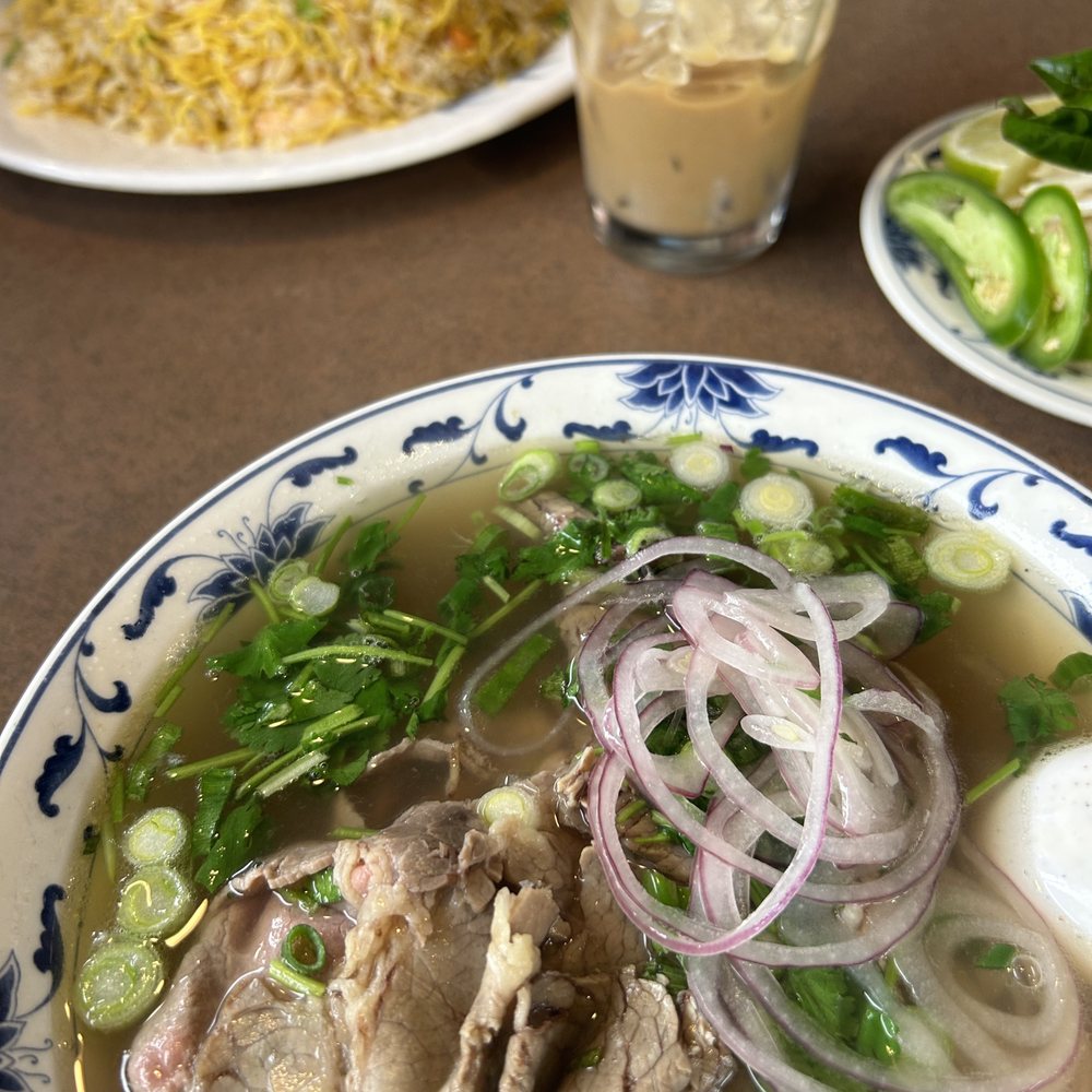Pho and fried rice+noodles