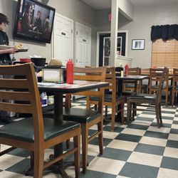 Bay City Grill - Inside seating