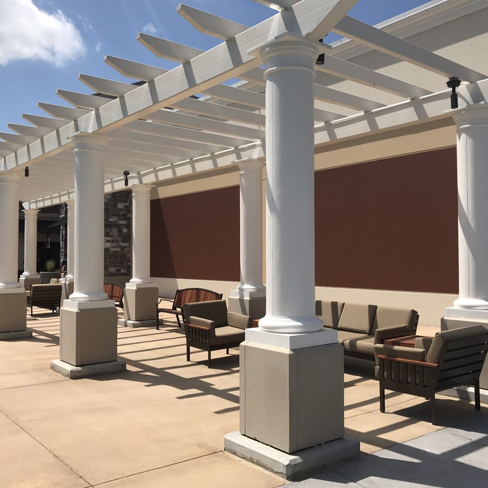 Norfolk Premium Outlets - Outlet Stores Near Me - Norfolk, Virginia Norfolk Premium Outlets - Outlet Stores Near Me - Norfolk, Virginia