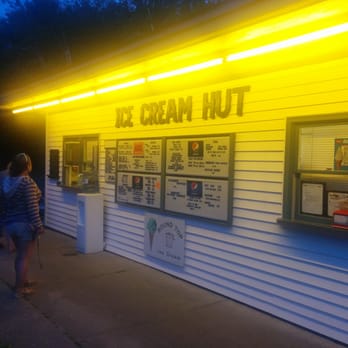 Dolphin Mini Golf - And also ice cream! - Mini Golf Near Me - Boothbay, Maine