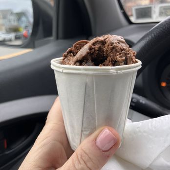 Bonanza's - 4.99... March 2026. And hollow inside. What a rip off. - Ice Cream & Frozen Yogurt Near Me - Oyster Bay, New York Bonanza's - 4.99... March 2026. And hollow inside. What a rip off. - Ice Cream & Frozen Yogurt Near Me - Oyster Bay, New York