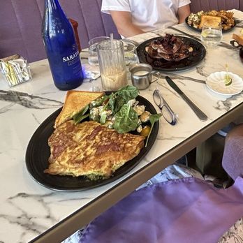 Lavender Cafe & Bistro - Turkey bacon Swiss omelette with avocado, Lobster roll - Cafes Near Me - Naples, Florida