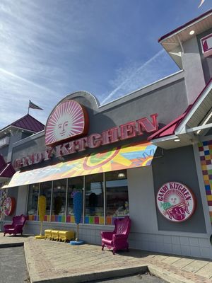 Candy Kitchen by null