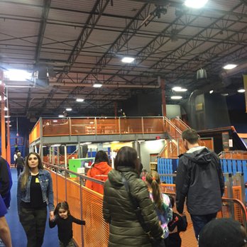 Sky Zone Trampoline Park - Trampoline Parks Near Me - Elmhurst, Illinois