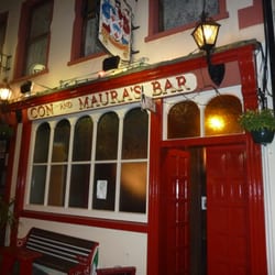 Con and Maura's Bar - Authentic Old Time Bar with a cosy fire going through the winter. Open music sessions at the weekend.
