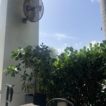 Doggi's Arepa Bar - Outside sitting - Venezuelan Near Me - Hallandale Beach, Florida Doggi's Arepa Bar - Outside sitting - Venezuelan Near Me - Hallandale Beach, Florida