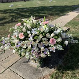 Thank you so much for the absolutely stunning flower arrangement Thank you so much for the absolutely stunning flower arrangement