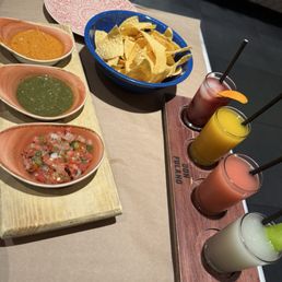 Salsa trío and margarita flight Salsa trío and margarita flight