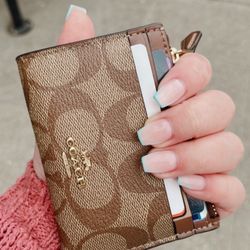 Jo And Her Nails