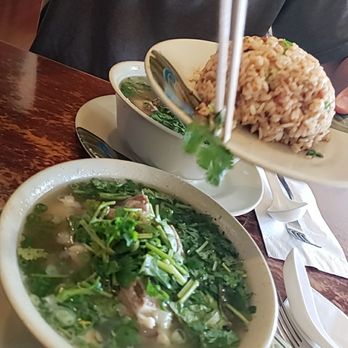 Asahi Grill - Oxtail soup with fried rice - Breakfast & Brunch Near Me - Honolulu, Hawaii