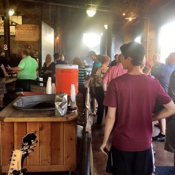 Hard Eight BBQ - The line to order - Barbeque Near Me - Roanoke, Texas