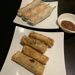 4 Egg Rolls