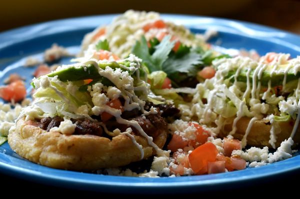 Alli Mexican cuisine by null