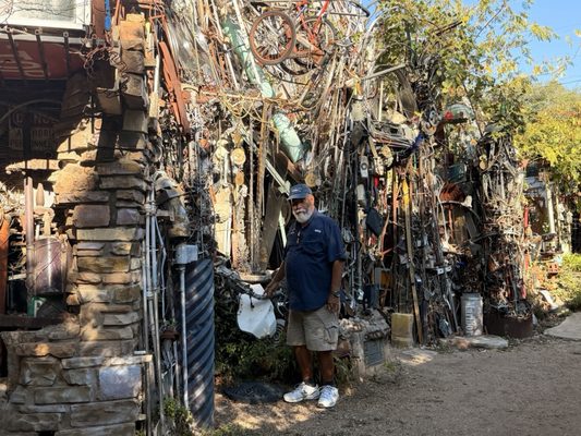 Cathedral of Junk by null