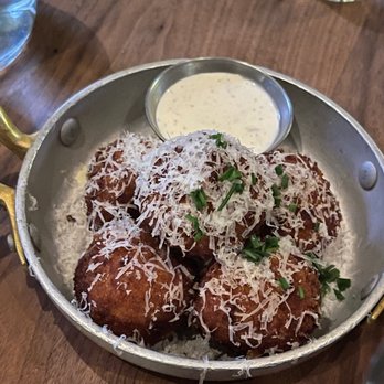 Eureka! - Mac & Cheese Balls - American Near Me - San Diego, California Eureka! - Mac & Cheese Balls - American Near Me - San Diego, California
