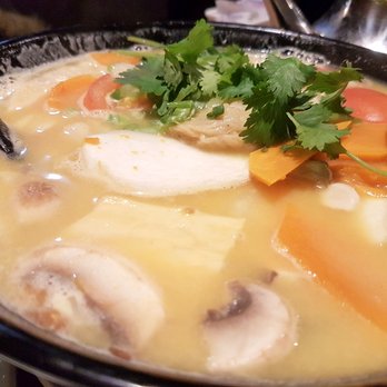 Congee Queen - Tomato & Pumpkin Fish Soup, Udon, King Mushrooms, Tofu Puffs - Chinese Near Me - Markham, Ontario