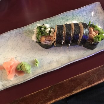 Taki Steakhouse - Spicy tuna roll - Sushi Bars Near Me - Urbandale, Iowa
