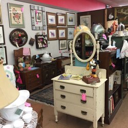 Old South Bazaar - Huge assortment of pictures both new and vintage, linens, milk glass, carnival glass, odds and ends.