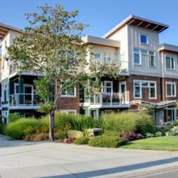 Holmes Realty - Photo