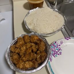 Combo Familiar Chicharrón De Pollo Con O Sin Hueso / With or Boneless Fried Chicken Chunks Family Combo