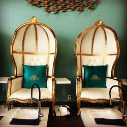 Luxe Nail Bar - Feel like royalty